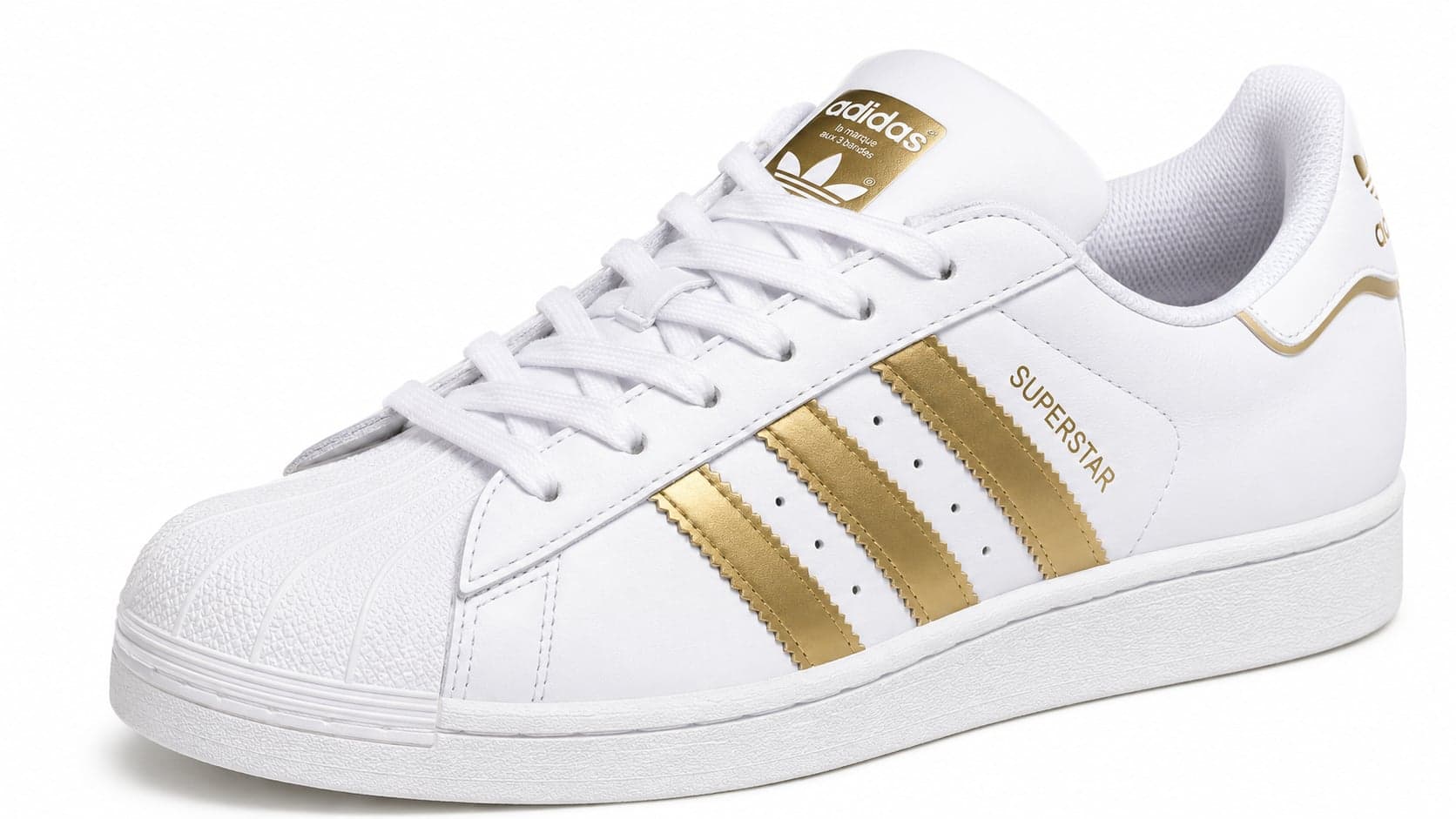 Campaña Adidas 1 — concepto de campaña generado con IA, no oficial